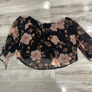 American Eagle Outfitters Black floral blouse. Size XS.